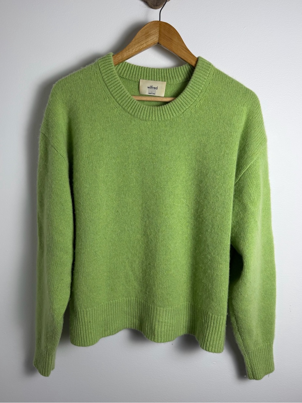 Aritzia Wilfred Luxe Cashmere Maria Sweater Lime Green L Quiet Luxury